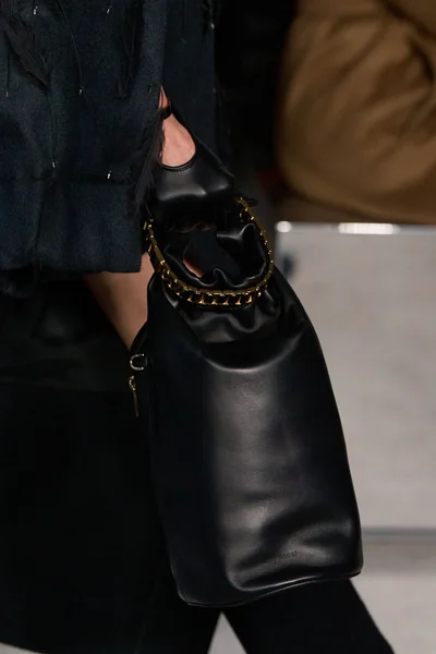 Look 75